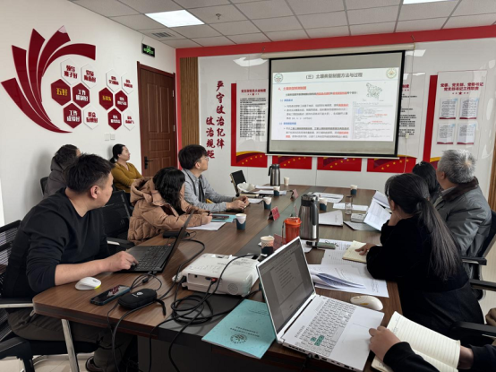 ������˹����